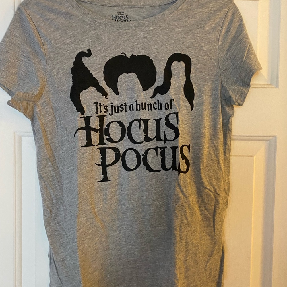 Women’s Disney Hocus Pocus Movie Character Outline T-Shirt, Size Small
